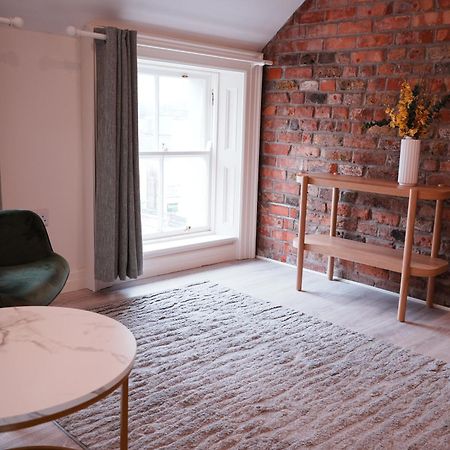 Spire Entire Attic Apartment No Kitchen 都柏林 外观 照片